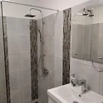 Ujvarosi Lakas Διαμέρισμα