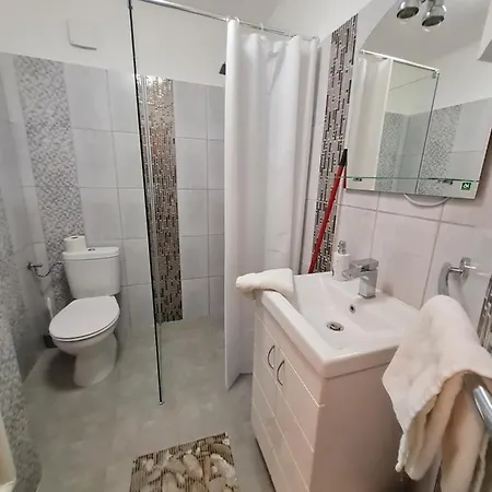Ujvarosi Lakas Apartment Tatabanya